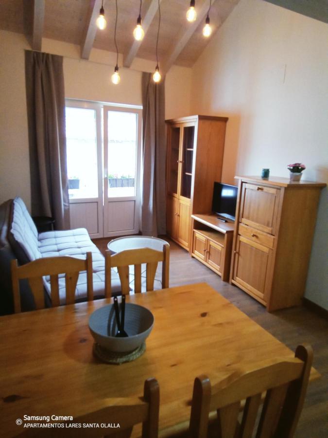 Santa Olalla  Apartamentos Lares מראה חיצוני תמונה