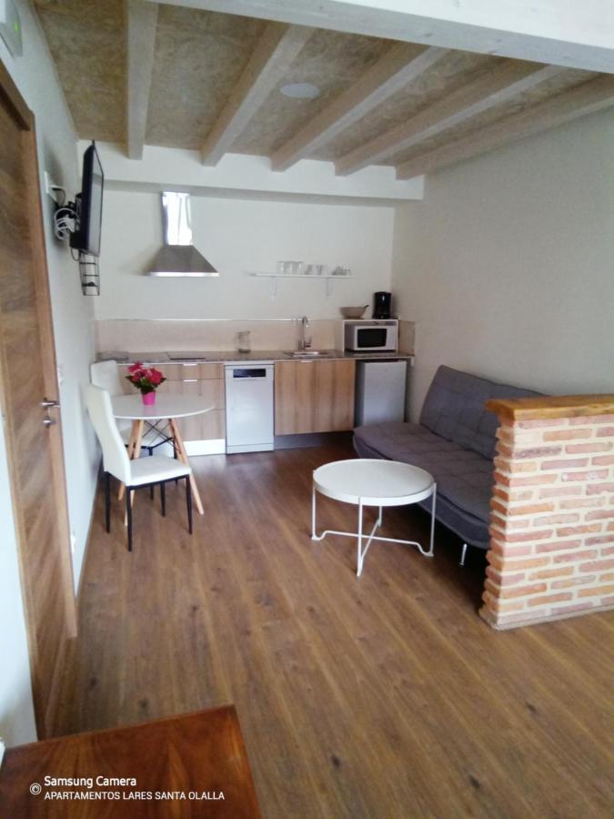 Santa Olalla  Apartamentos Lares מראה חיצוני תמונה