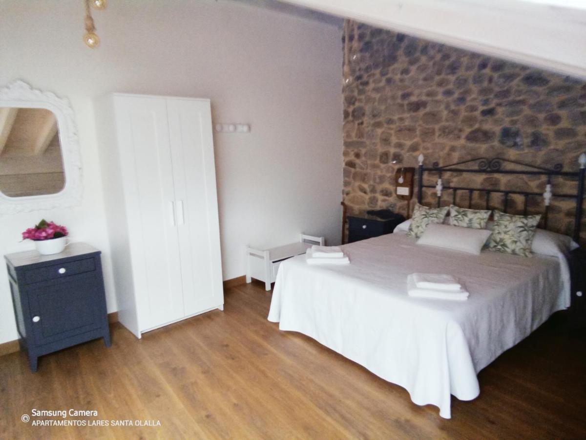 Santa Olalla  Apartamentos Lares מראה חיצוני תמונה