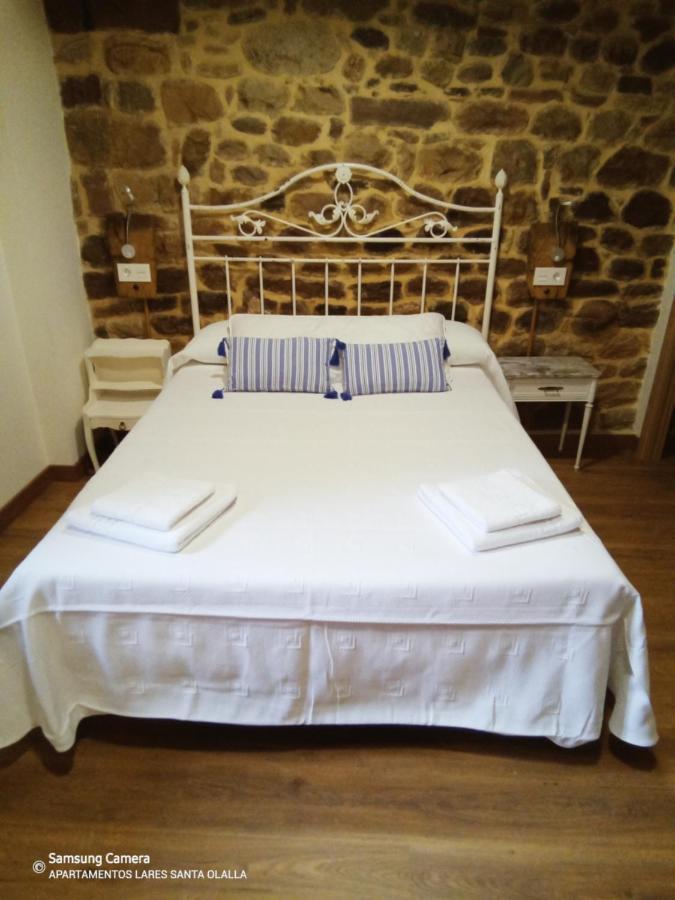 Santa Olalla  Apartamentos Lares מראה חיצוני תמונה