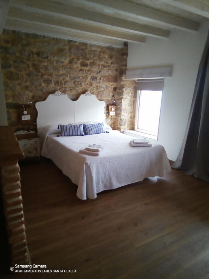 Santa Olalla  Apartamentos Lares מראה חיצוני תמונה