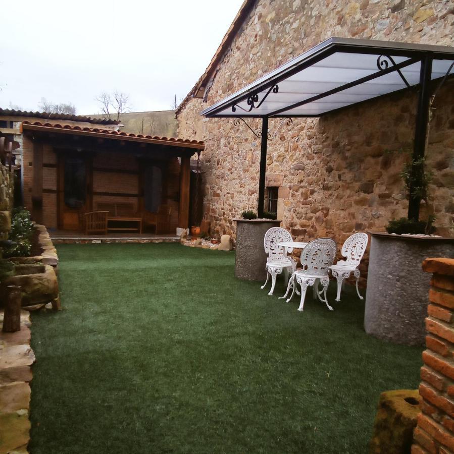 Santa Olalla  Apartamentos Lares מראה חיצוני תמונה